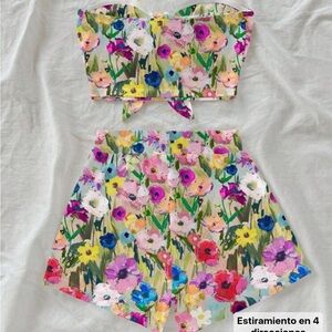 Floral Two-Piece Strapless Crop Top & High-Waist Shorts Set - Multicolor